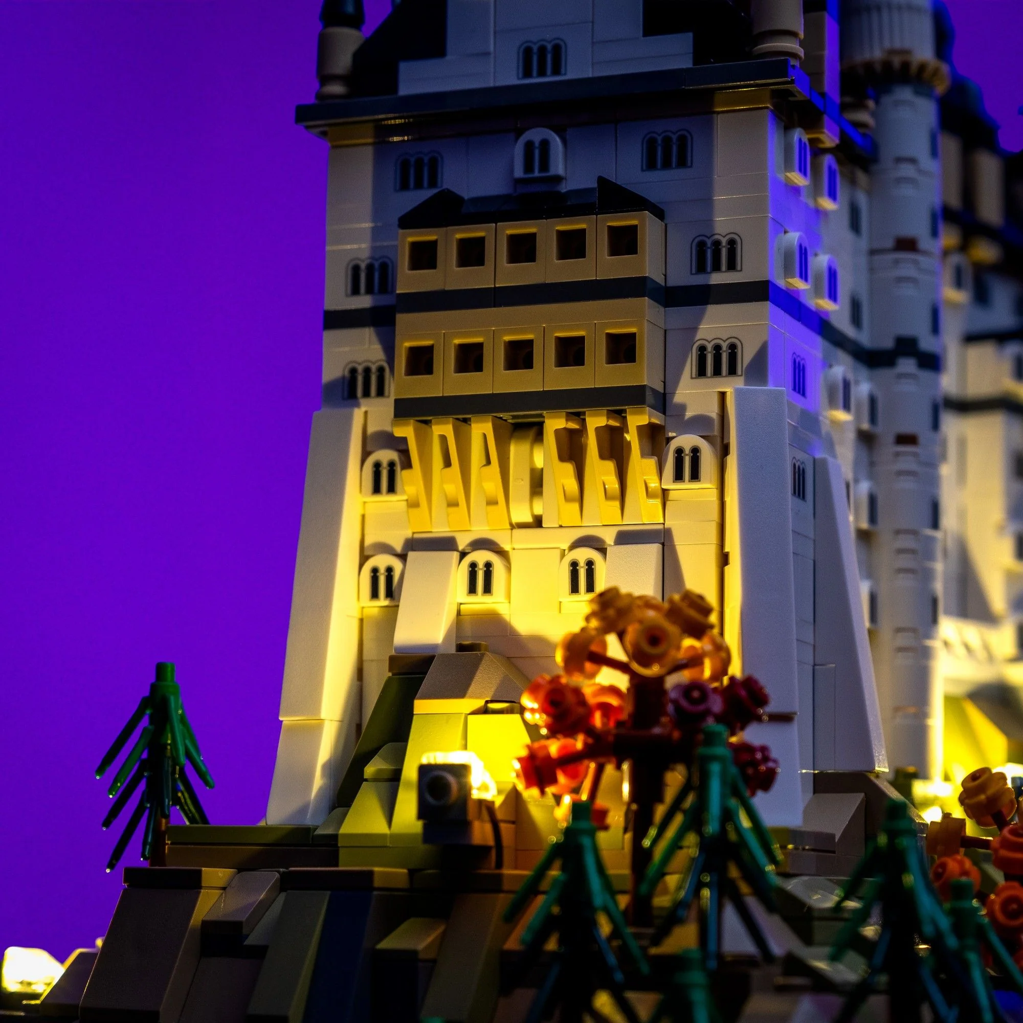 Light Kit for LEGO® Architecture Neuschwanstein Castle #21063 - Image 7