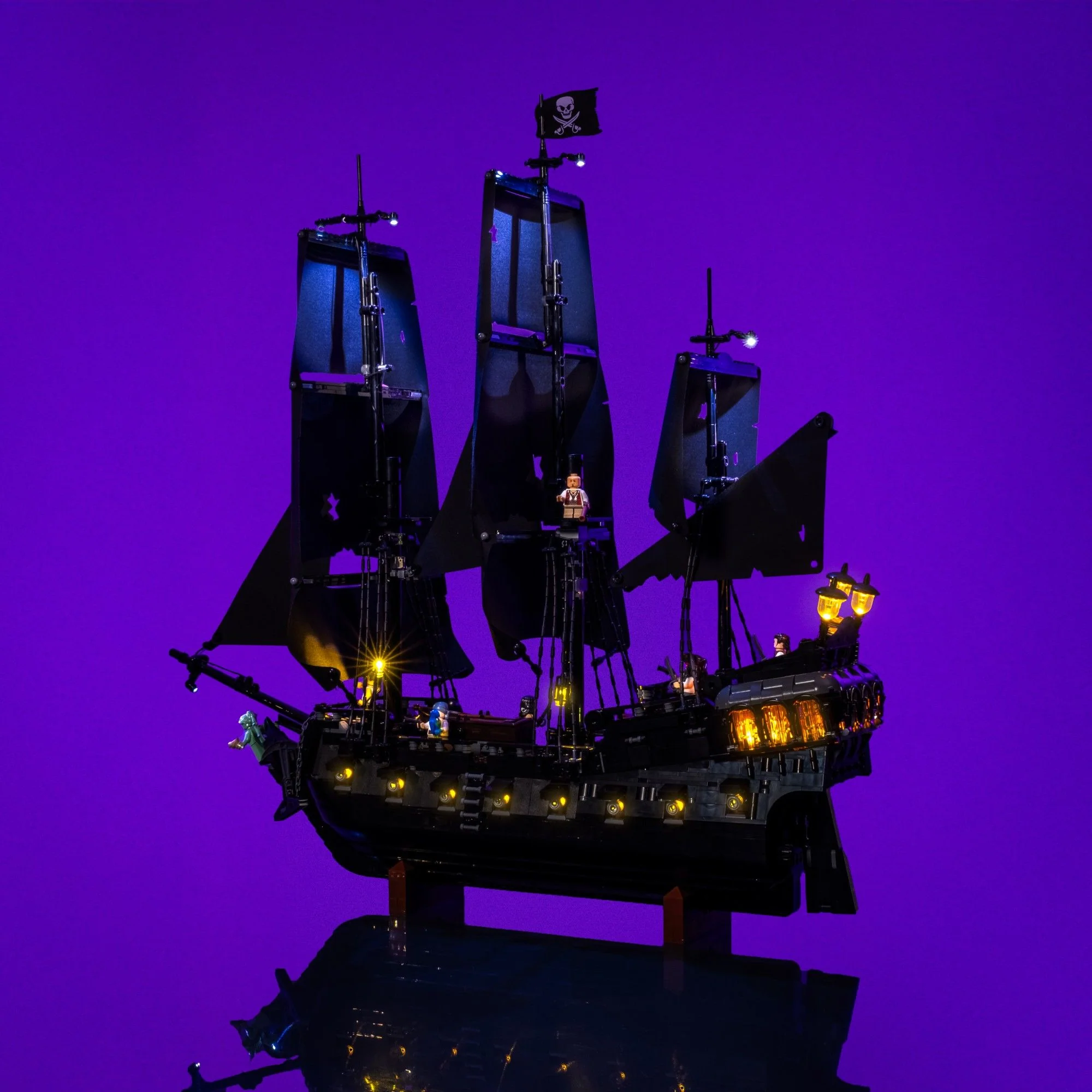 Light Kit for LEGO® Captain Jack Sparrow's Pirate Ship #10365 - Image 14