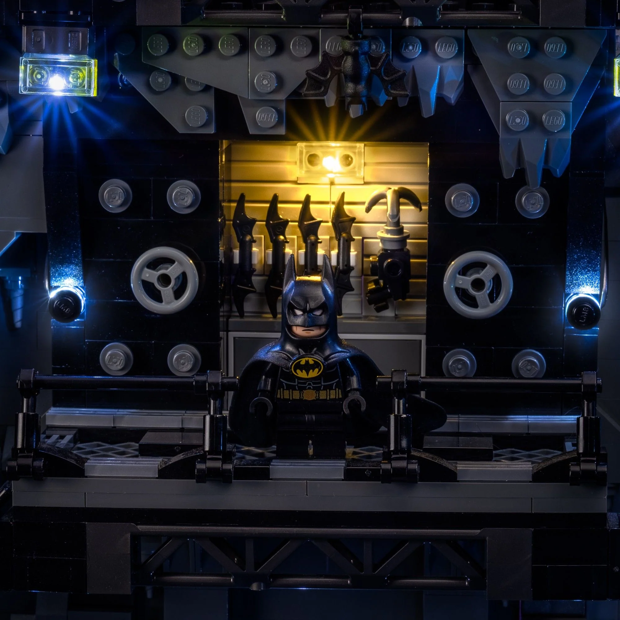 Light Kit for LEGO® Batcave™ –  Shadow Box #76252 - Image 5