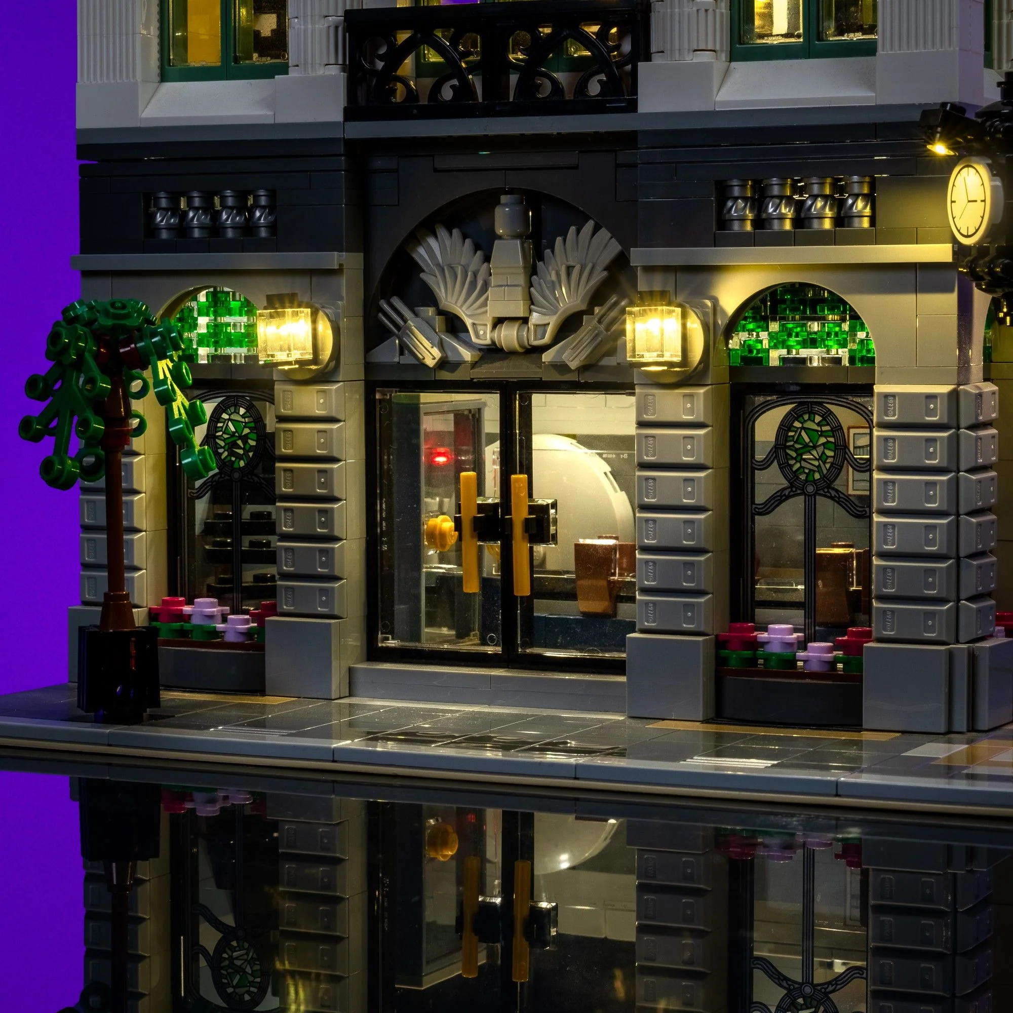 Light Kit for LEGO® Brick Bank #10251 - Image 8