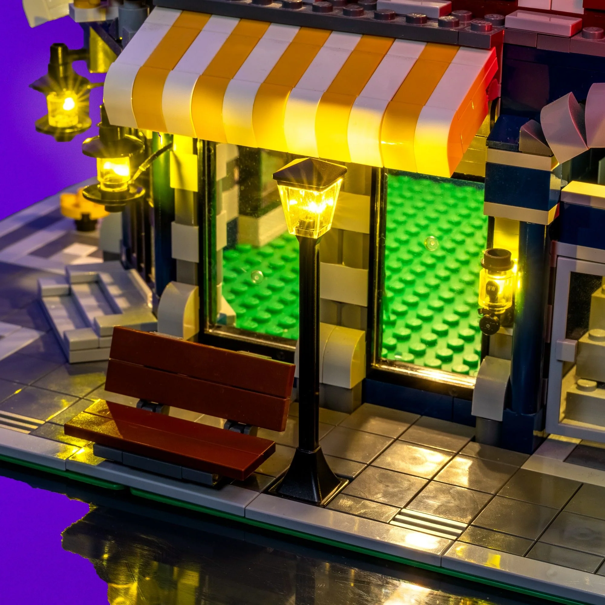 Light Kit for LEGO® Cafe Corner #10182 - Image 3