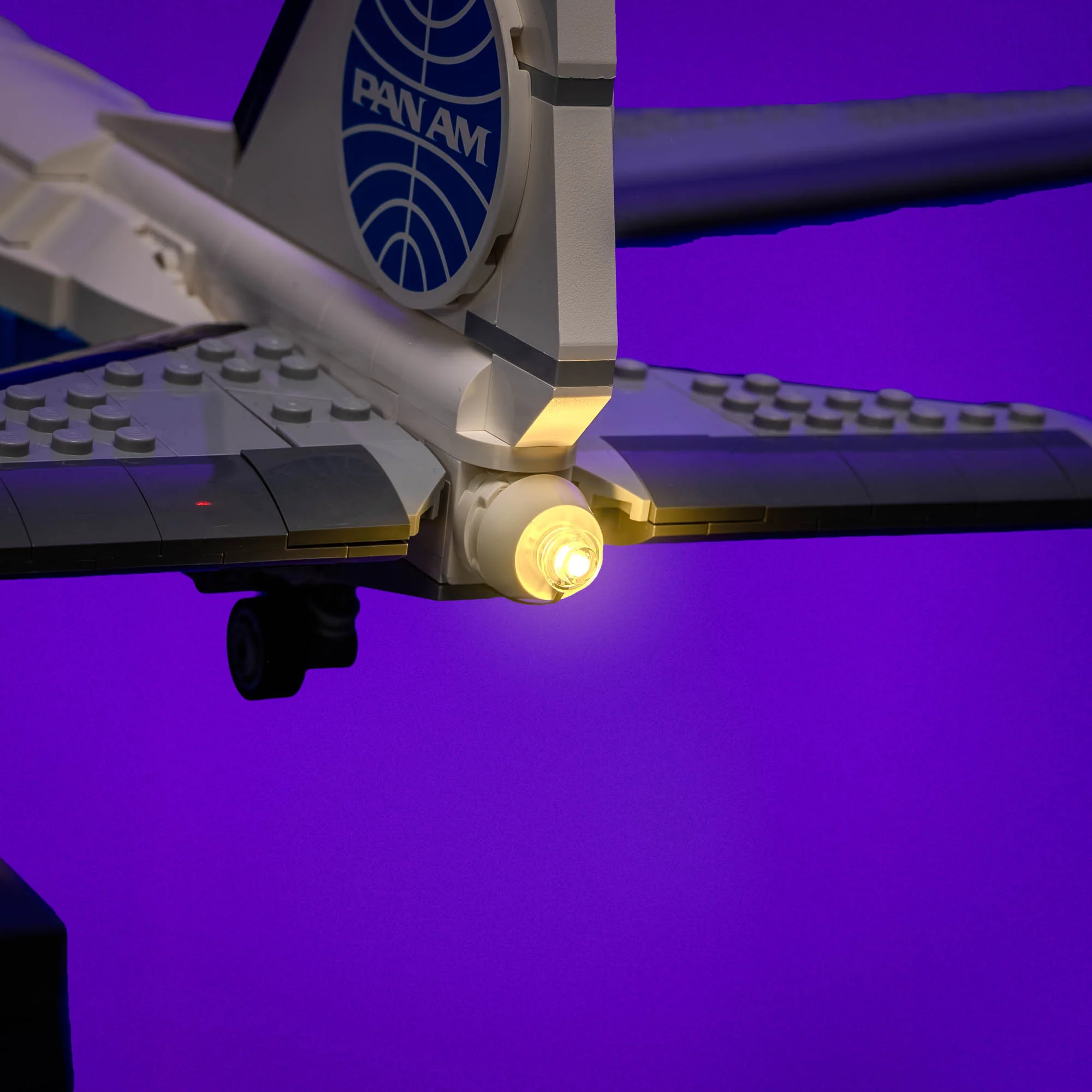 Light Kit for LEGO® Douglas™ DC-3™ PAN AM® Airliner #11378 - Image 11