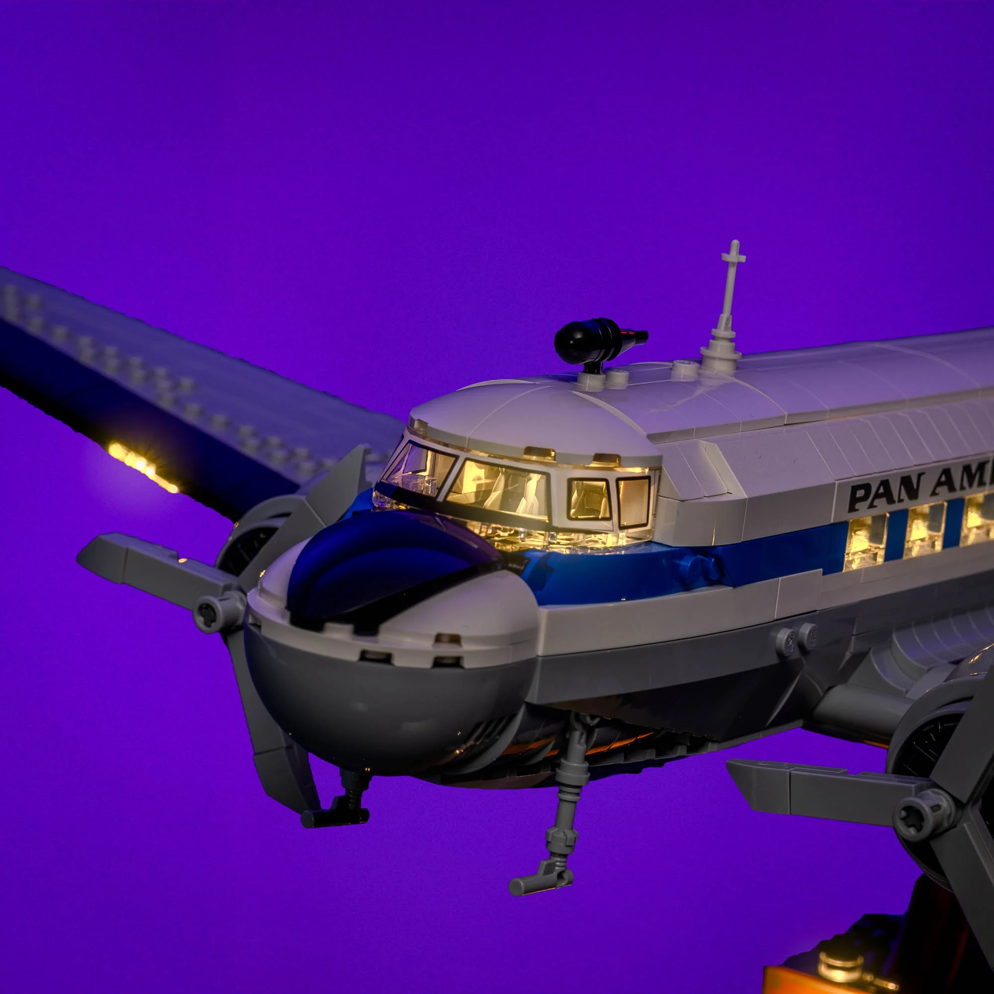 Light Kit for LEGO® Douglas™ DC-3™ PAN AM® Airliner #11378 - Image 3