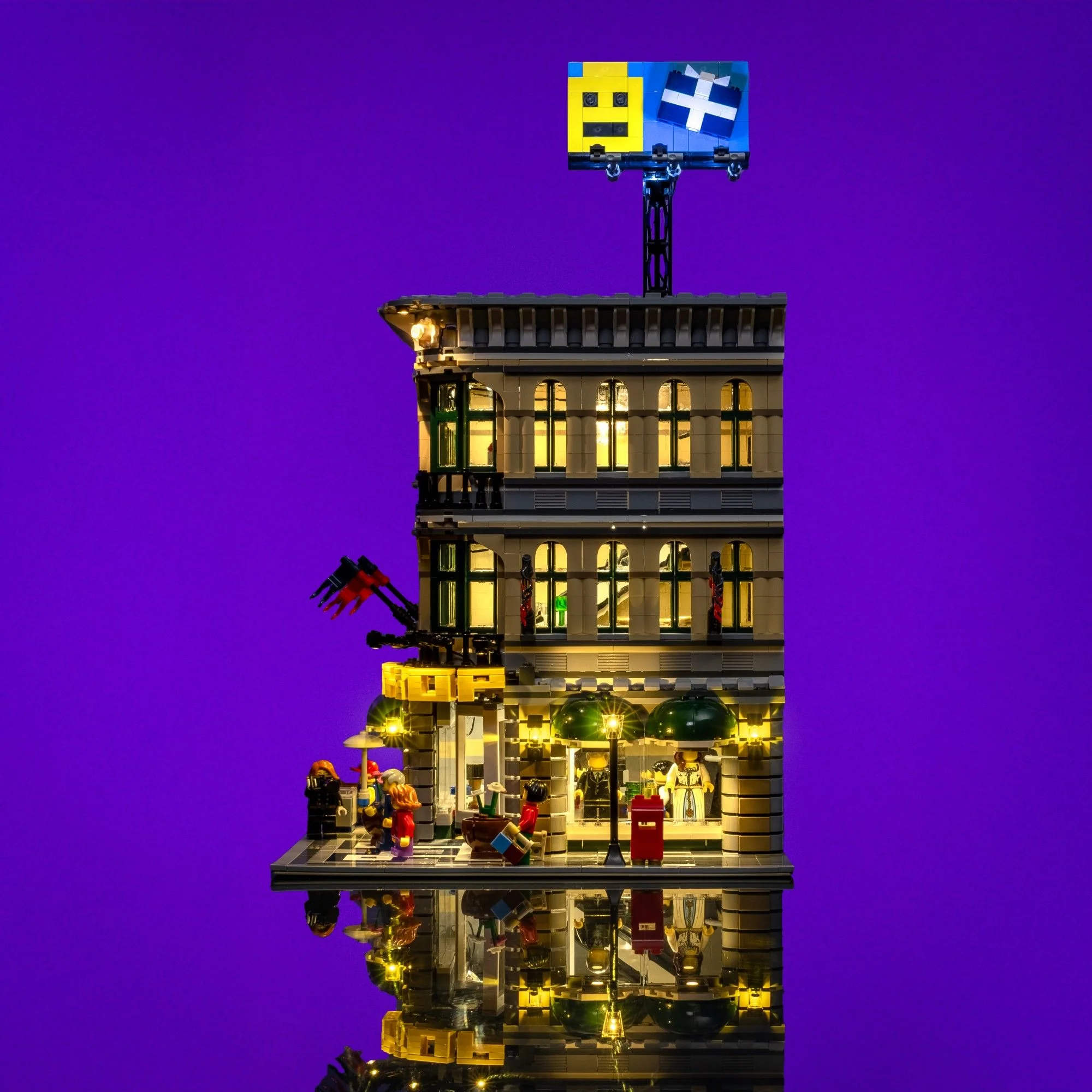 Light Kit for LEGO® Grand Emporium #10211 - Image 12