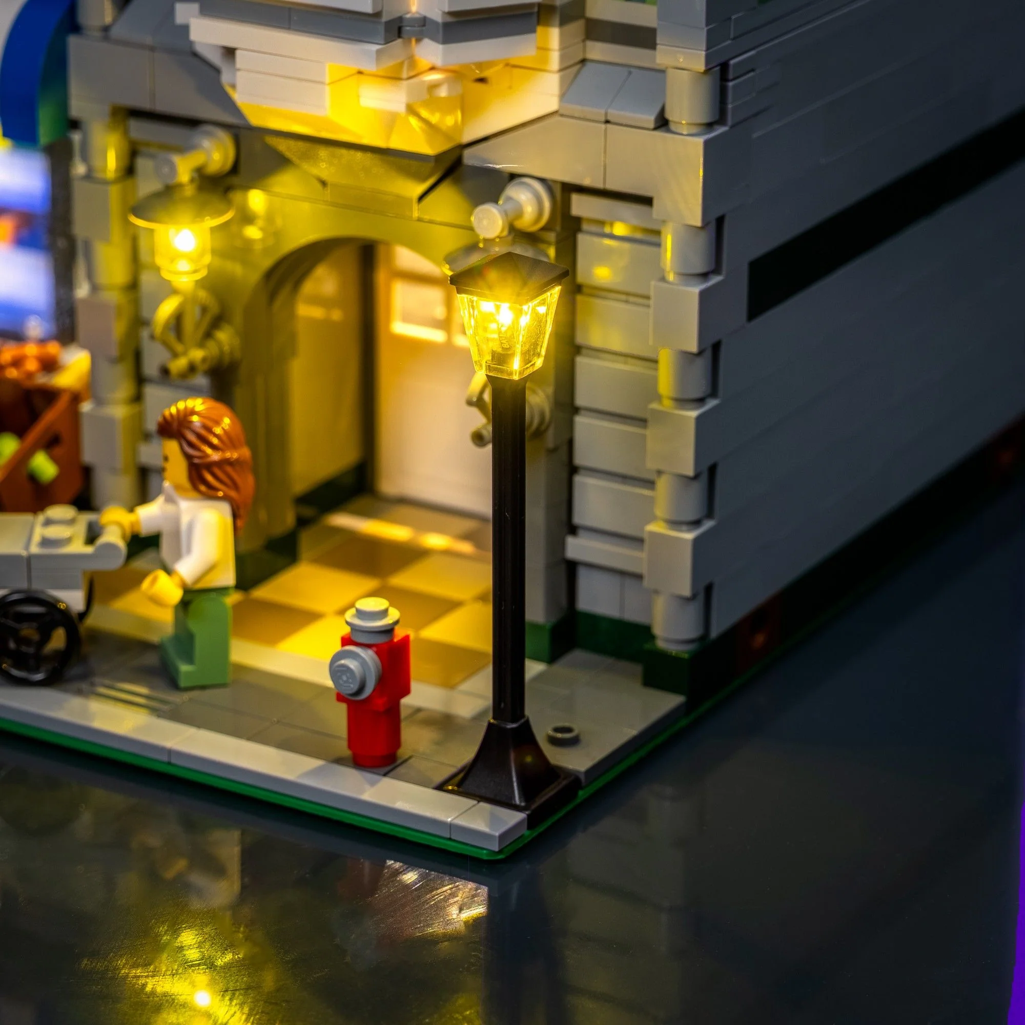 Light Kit for LEGO® Green Grocer  #10185 - Image 7