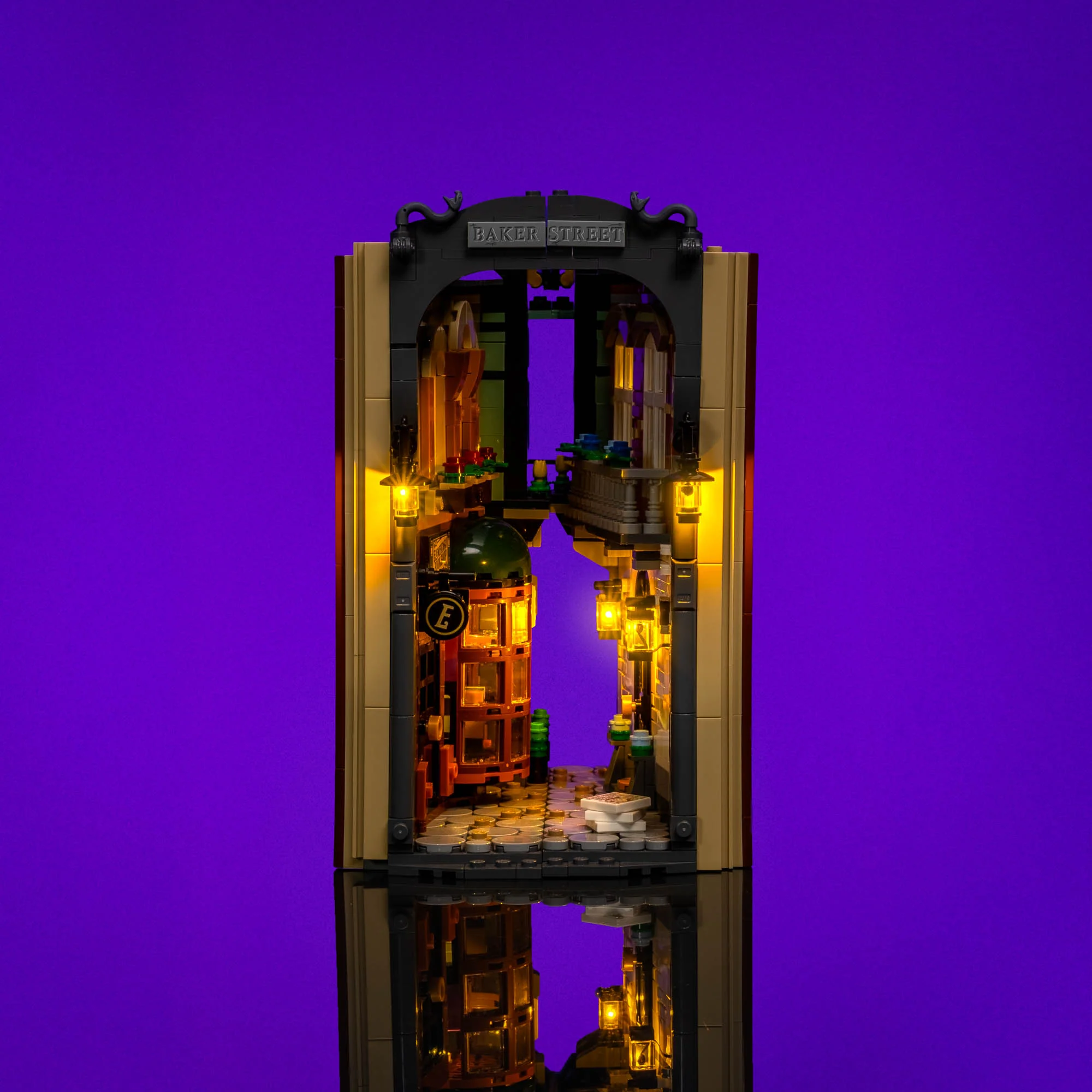 Light Kit for LEGO® Sherlock Holmes: Book Nook #10351 - Image 8