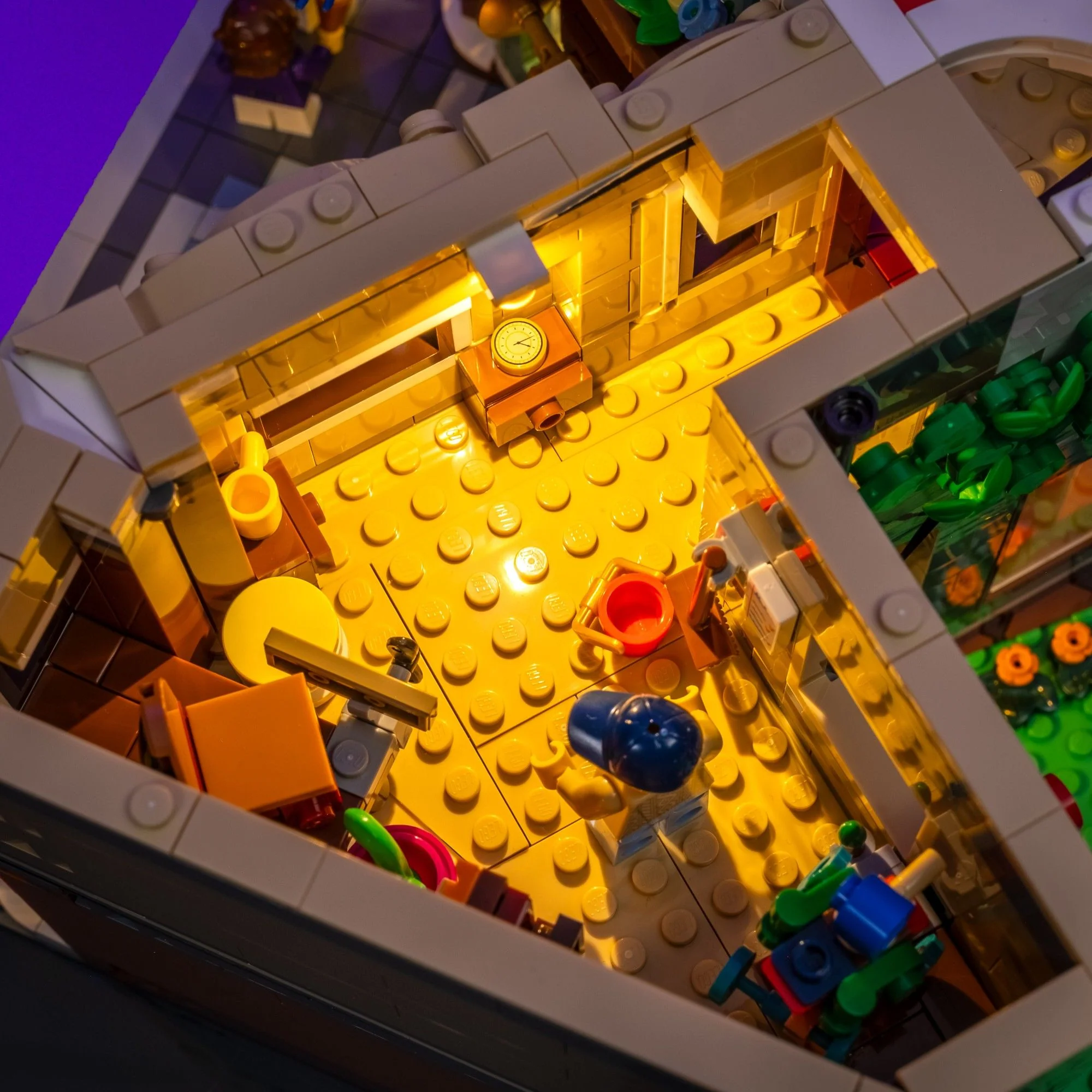 Light Kit for LEGO® Shopping Street #11371 - Image 12
