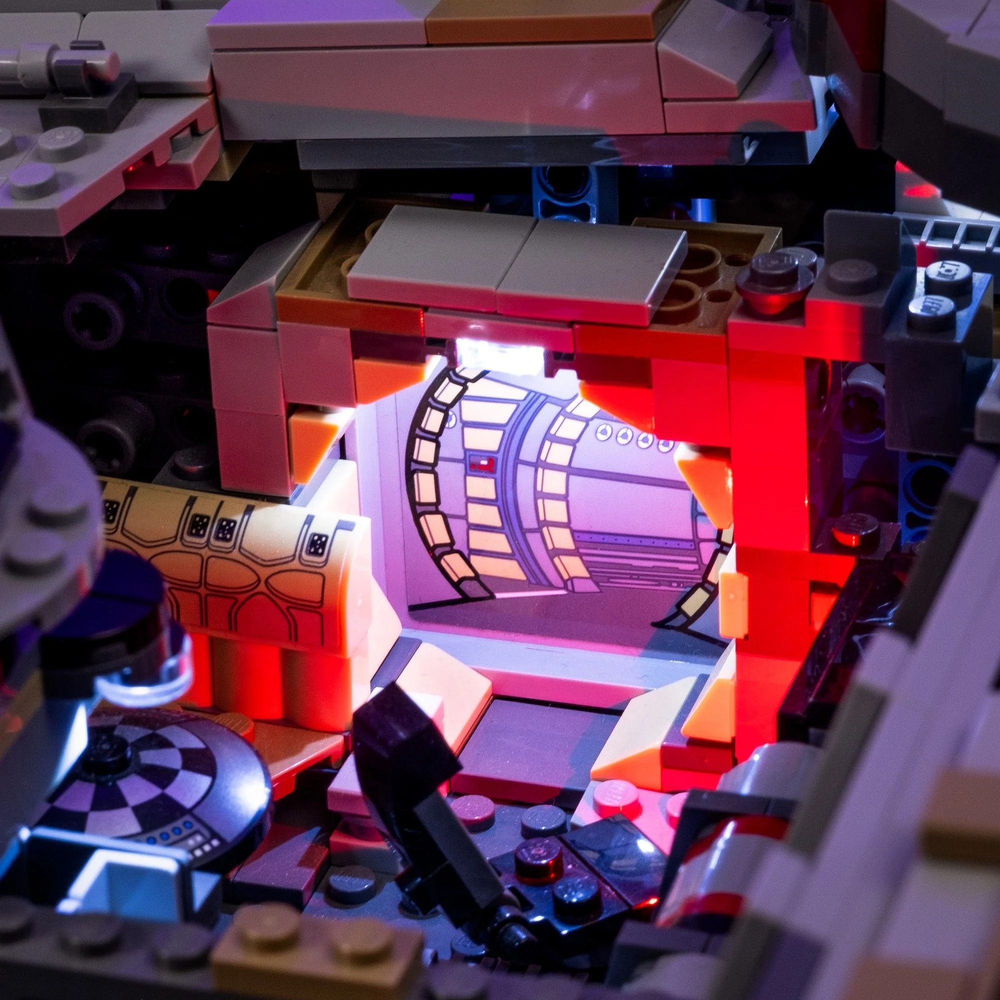 Light Kit for LEGO® Star Wars UCS Millennium Falcon #75192 - Image 8