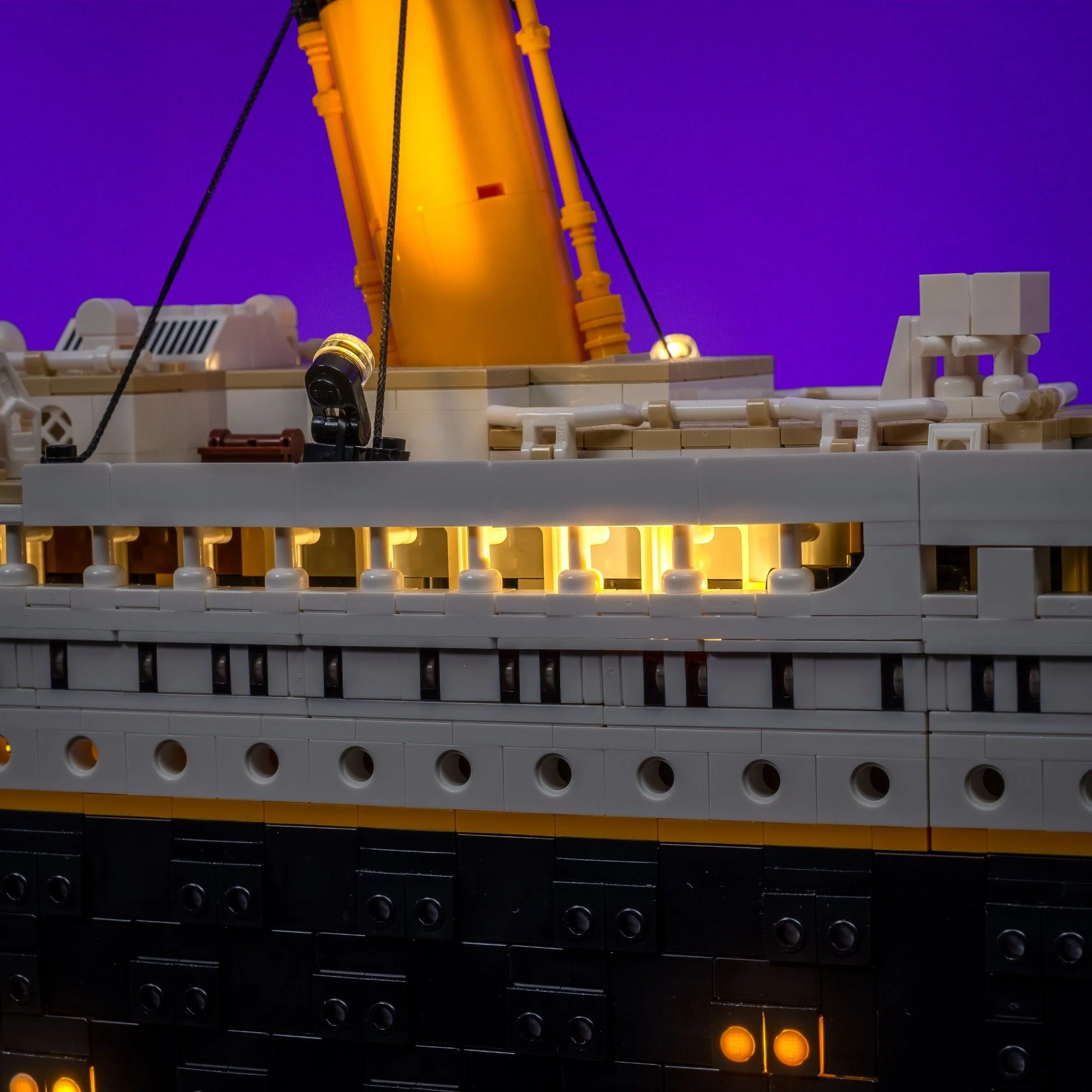 Light Kit for LEGO® Titanic #10294 - Image 11