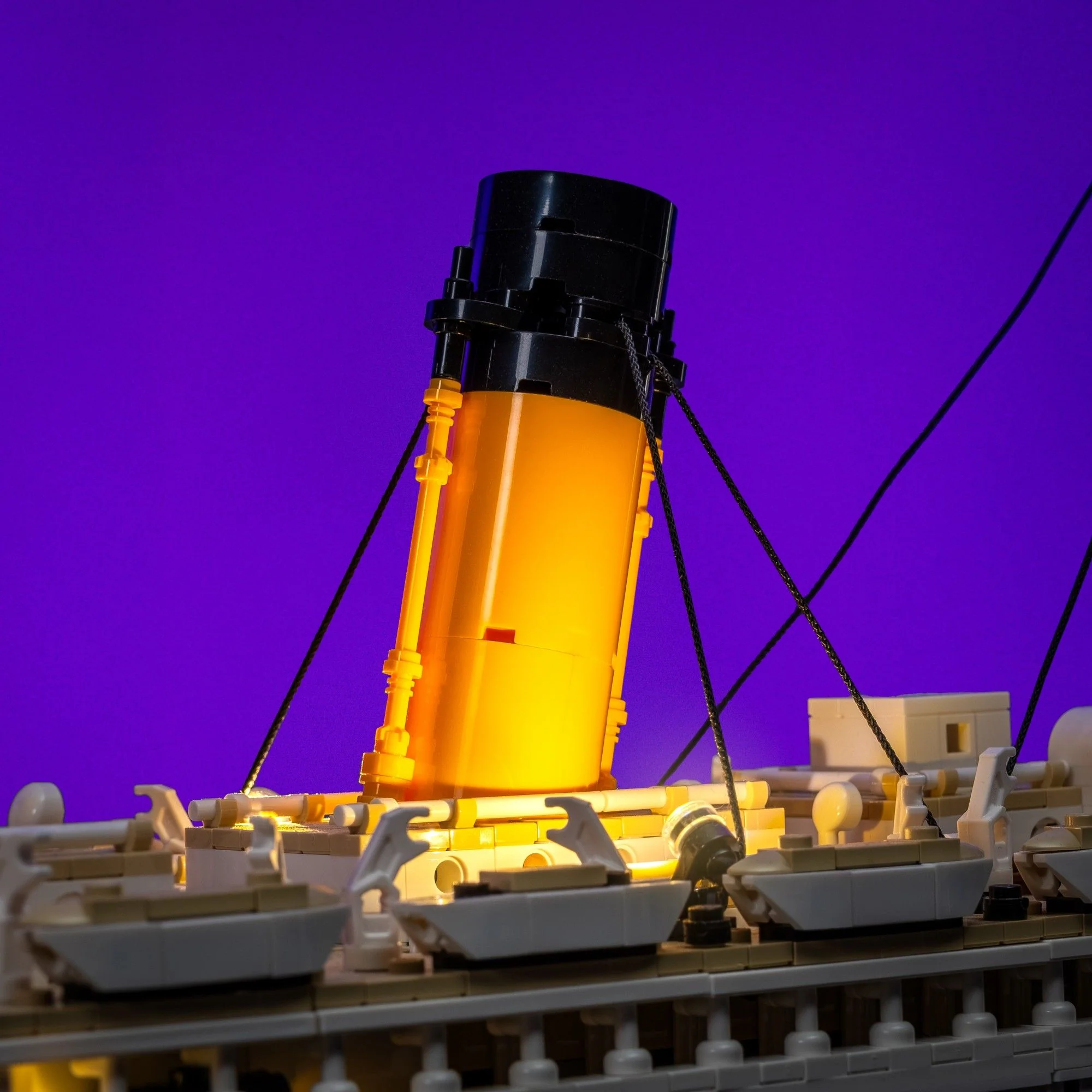 Light Kit for LEGO® Titanic #10294 - Image 3