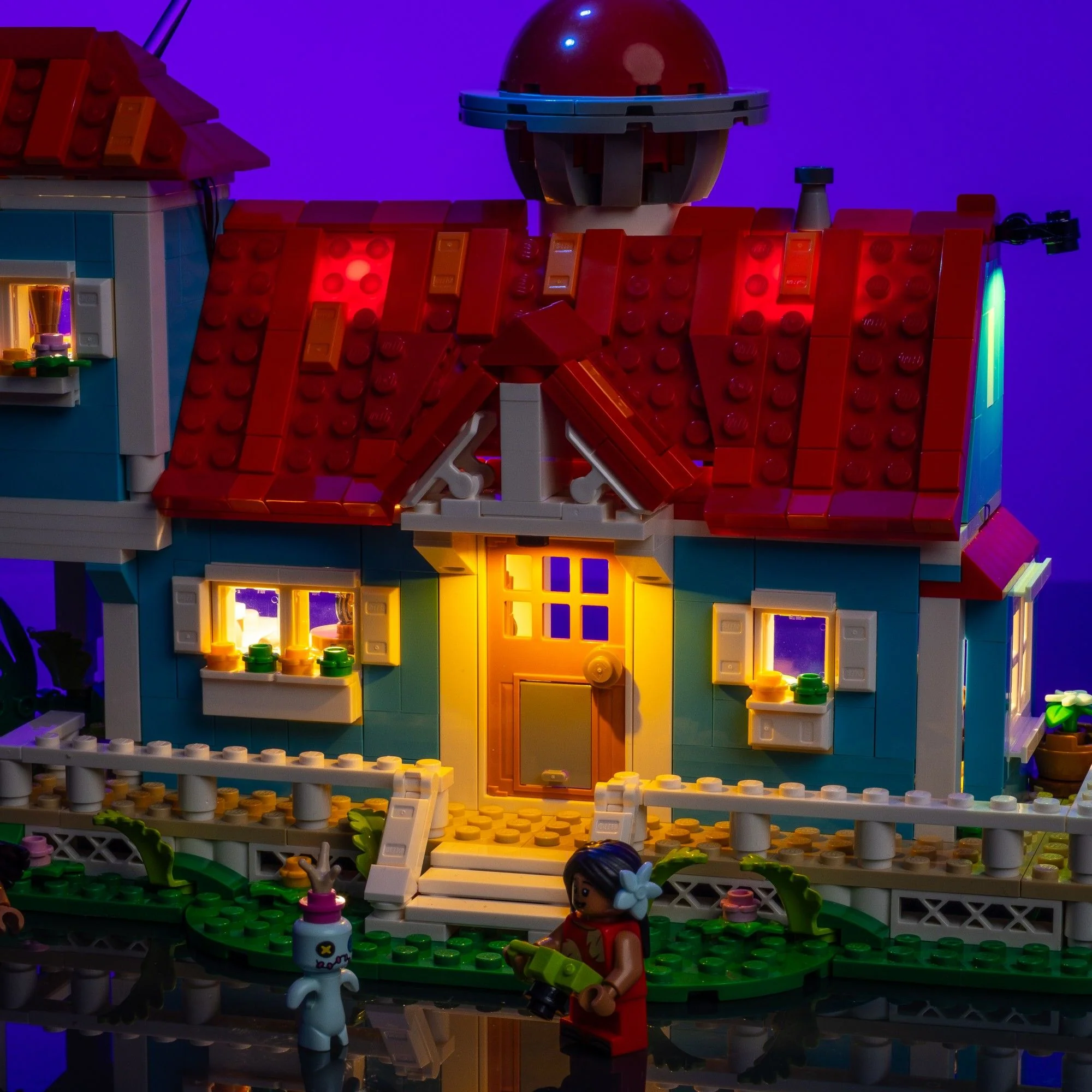 Light Kit for LEGO® Disney Lilo and Stitch Beach House #43268 - Image 3