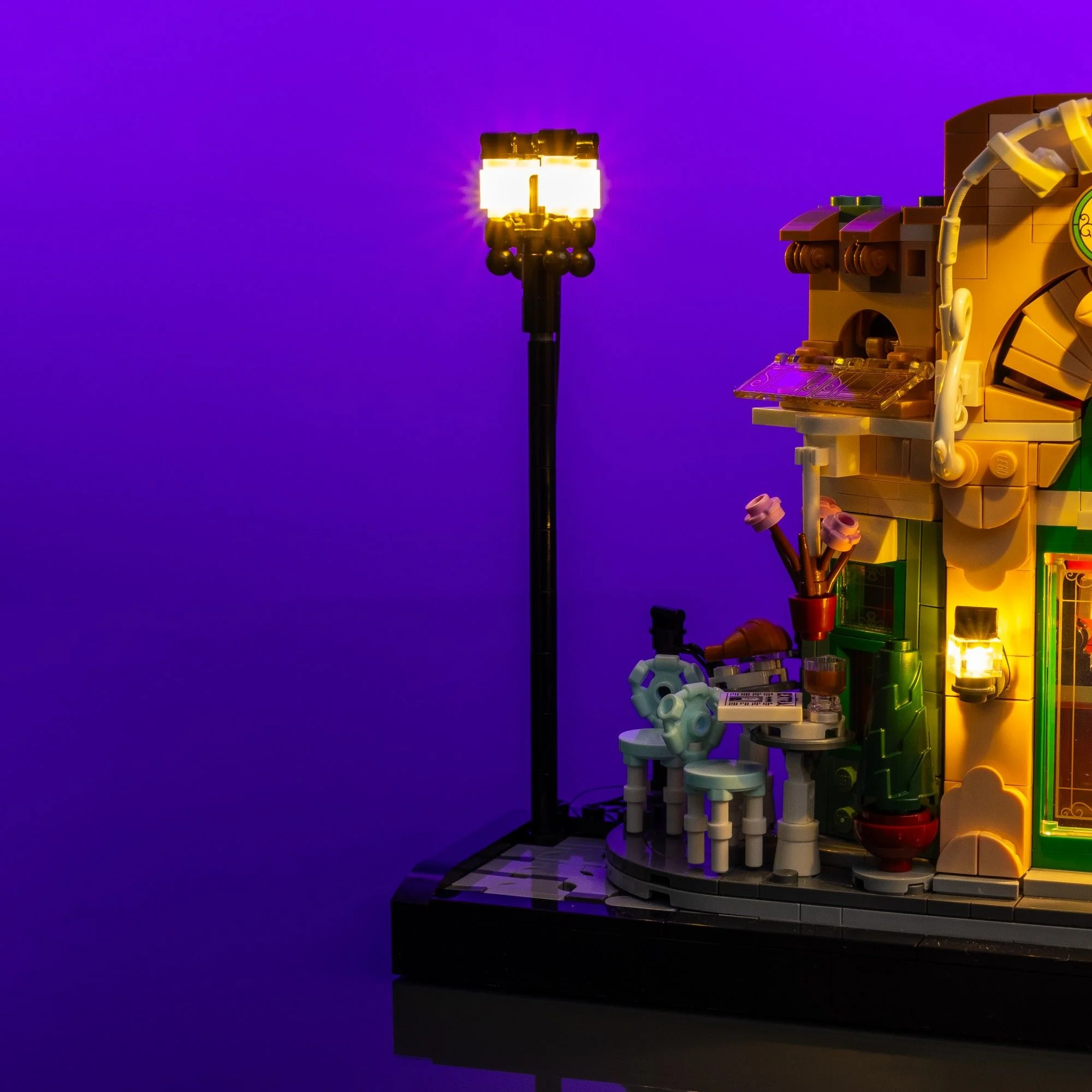 Light Kit for LEGO® French Cafe #10362 - Image 6