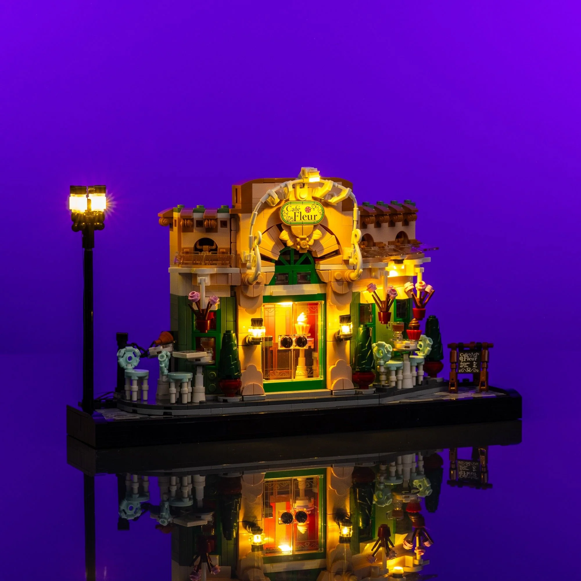 Light Kit for LEGO® French Cafe #10362 - Image 9