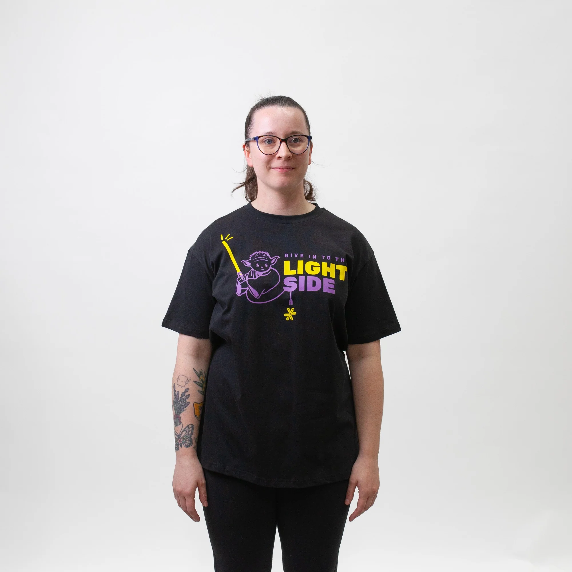 Light My Bricks™ Yoda T-shirt - Image 4